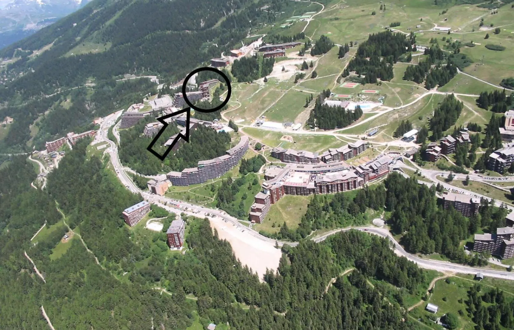 Residence Belles Challes - Studio 4 Personnes A Arc 1800 Skis Aux Pieds Et Proche Des Commerces Dans Le Village Du Charvet Mae-1976 Les Arcs  Apartment Les Arcs (Savoie)